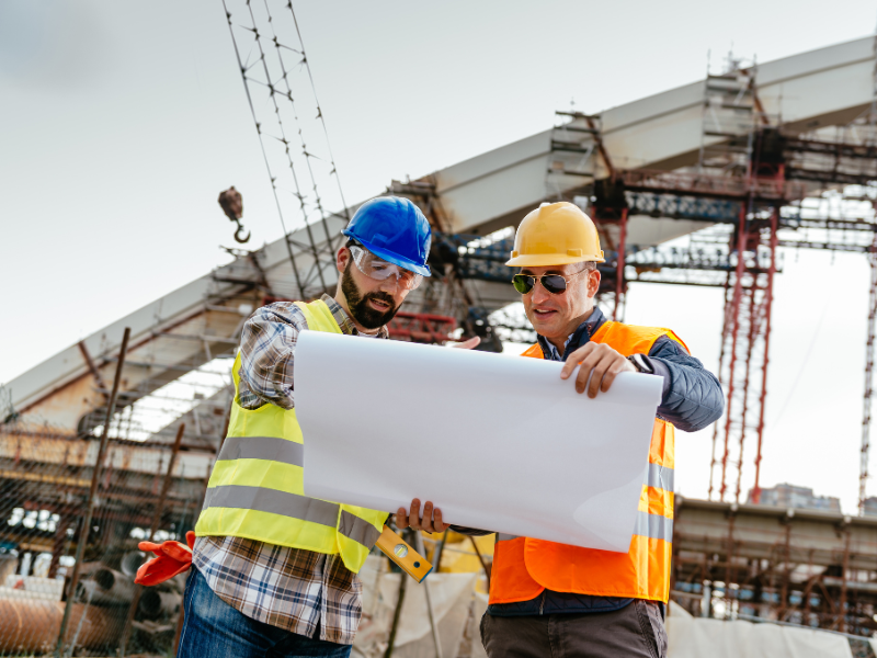 SimBiz engineering dashboard with project management and resource tracking